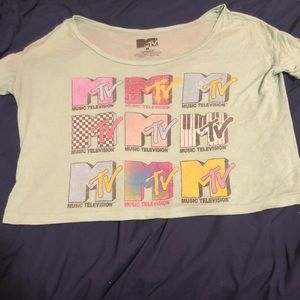 Cropped Off-the-shoulder MTV Tee